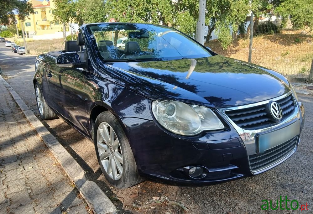 2006' Volkswagen Eos photo #5