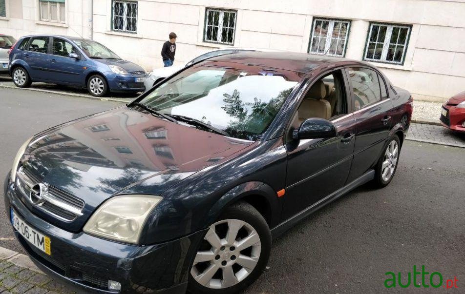 2002' Opel Vectra 16V Elegance photo #2