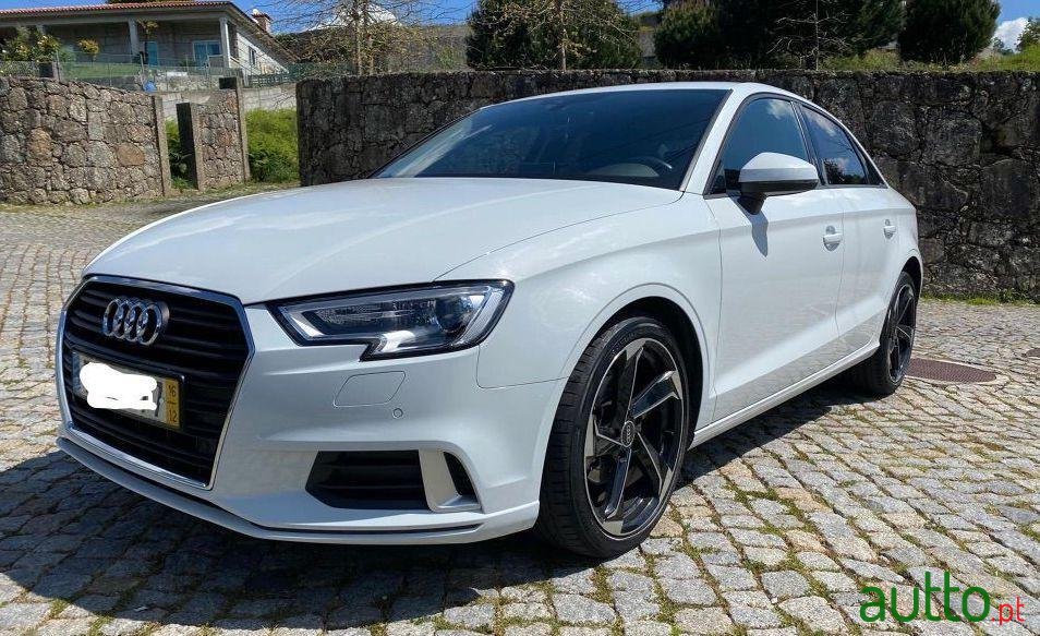 2016' Audi A3 Limousine photo #1