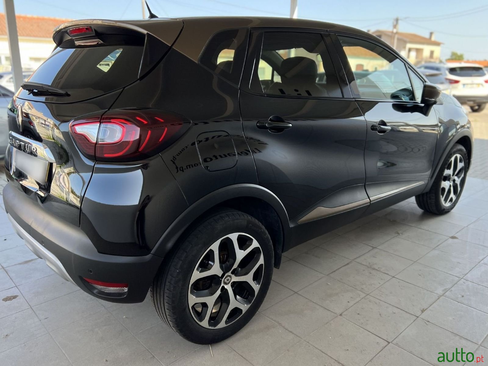 2018' Renault Captur photo #6