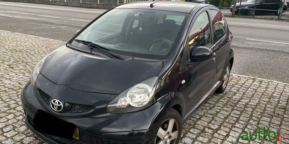 2007' Toyota Aygo photo #1