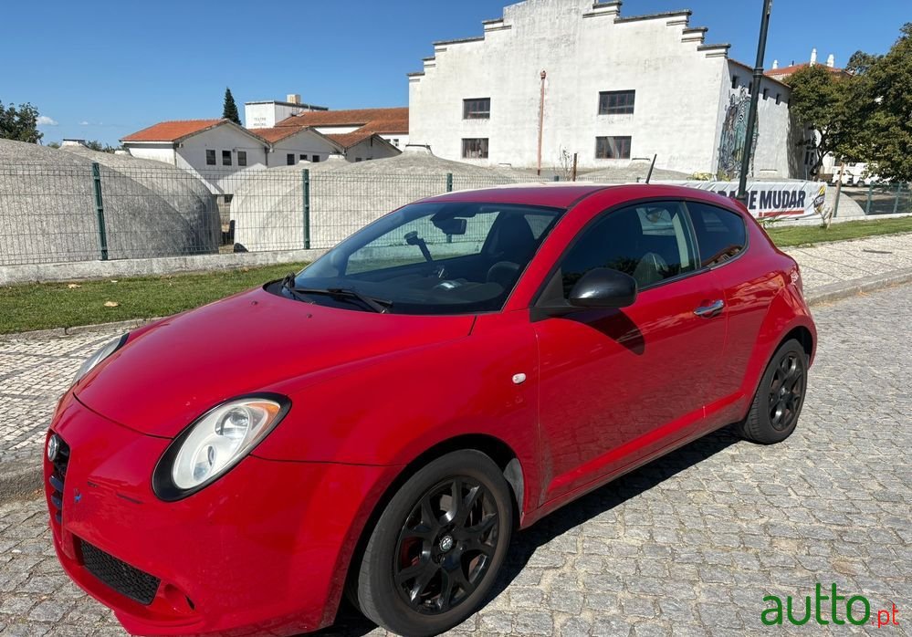2011' Alfa Romeo MiTo photo #2