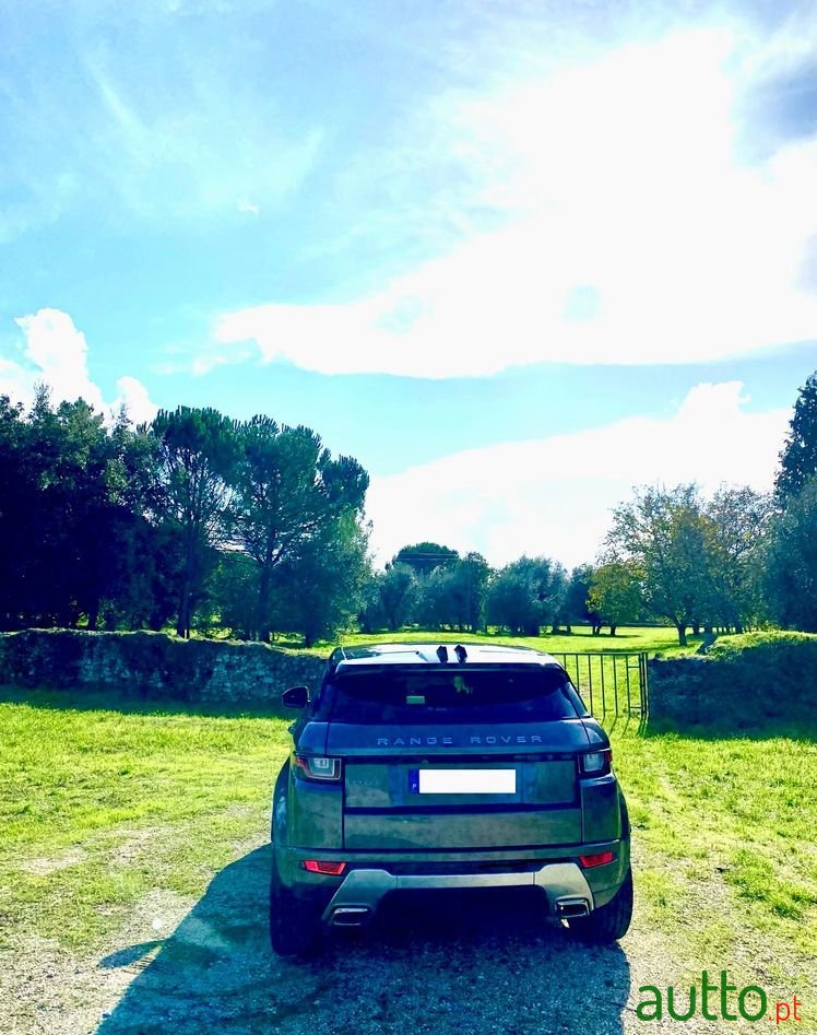 2017' Land Rover Range Rover Evoque photo #5