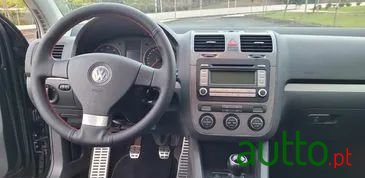 2007' Volkswagen Golf photo #2