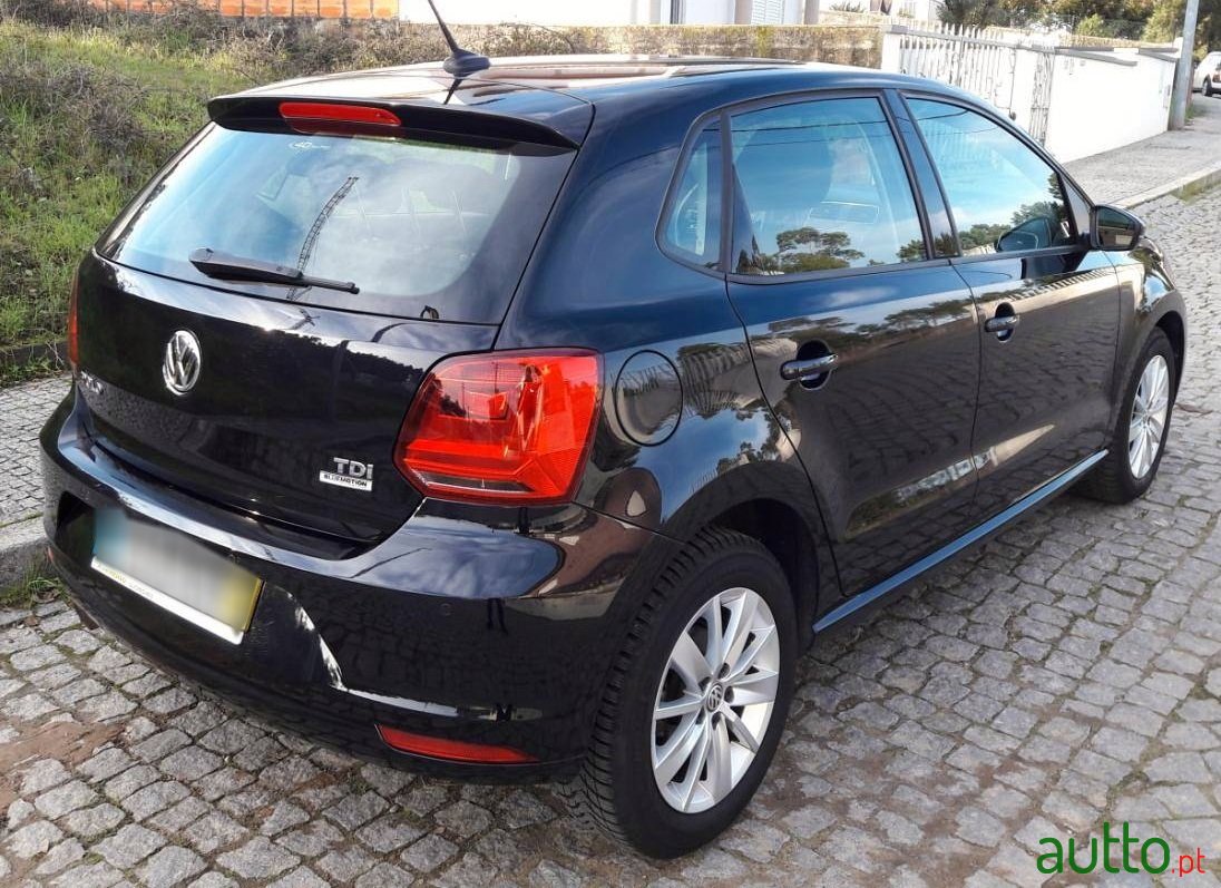 2015' Volkswagen photo #2