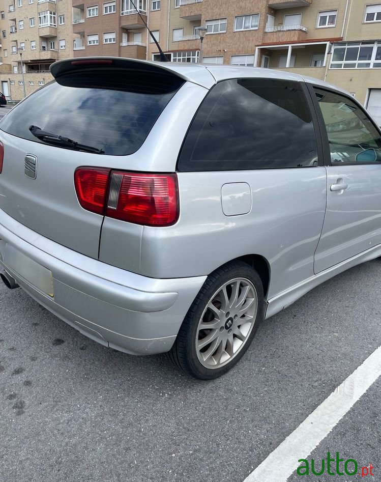2001' SEAT Ibiza 1.9 Tdi Sport photo #3
