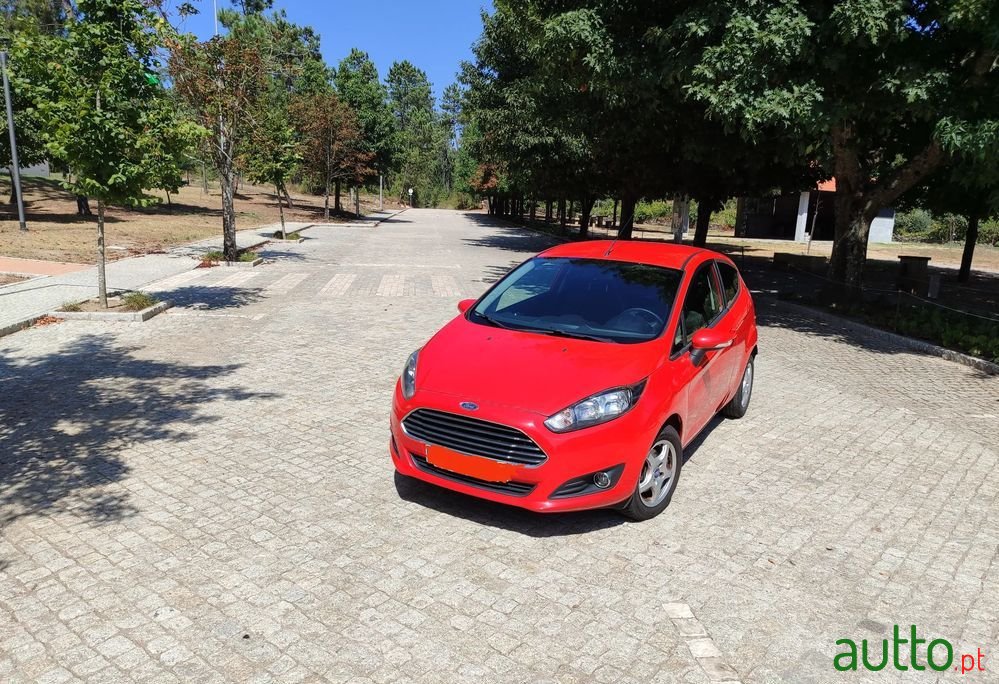 2013' Ford Fiesta photo #6