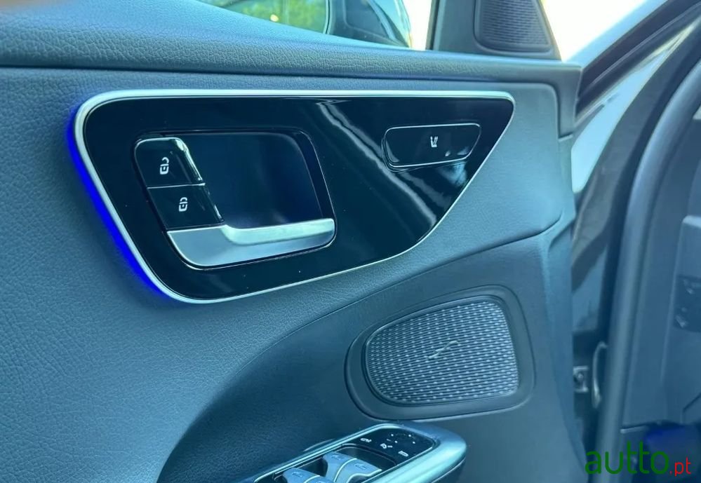 2022' Mercedes-Benz Classe C D Avantgarde photo #4