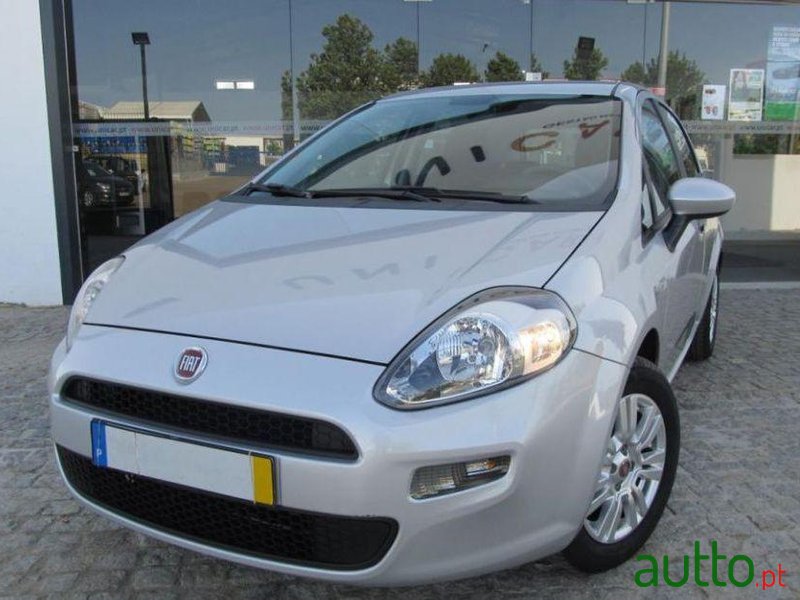 2015' Fiat Grande Punto photo #2