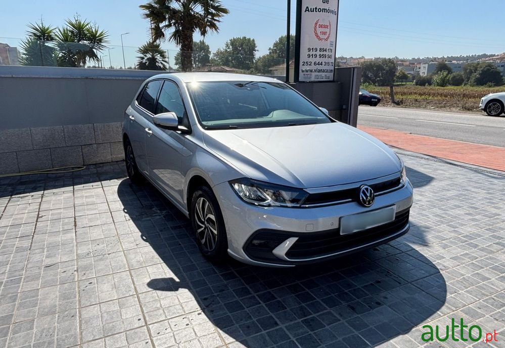 2024' Volkswagen Polo 1.0 Tsi Life photo #1