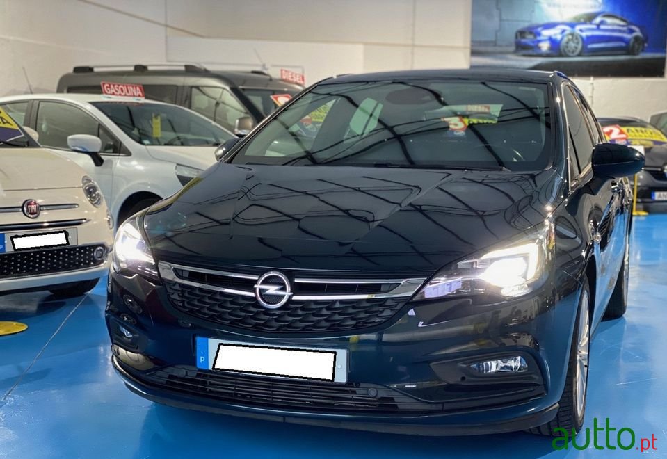 2016' Opel Astra photo #1