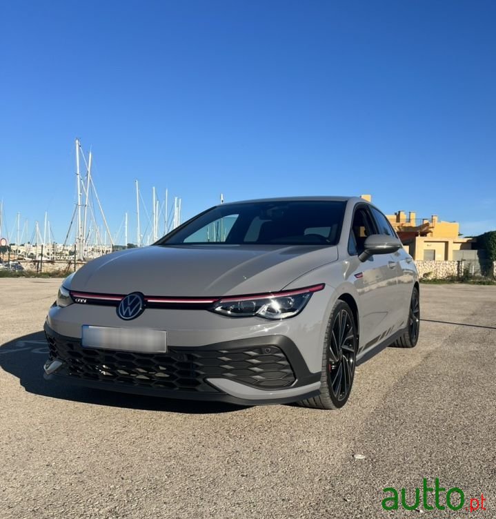 2021' Volkswagen Golf photo #2