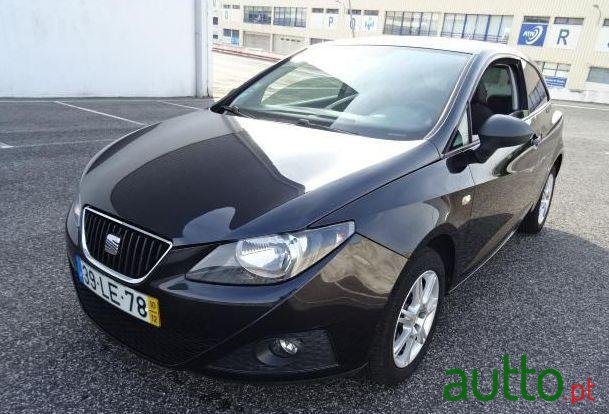 2010' SEAT Ibiza Sc 1.2 Tdi Dpf photo #2