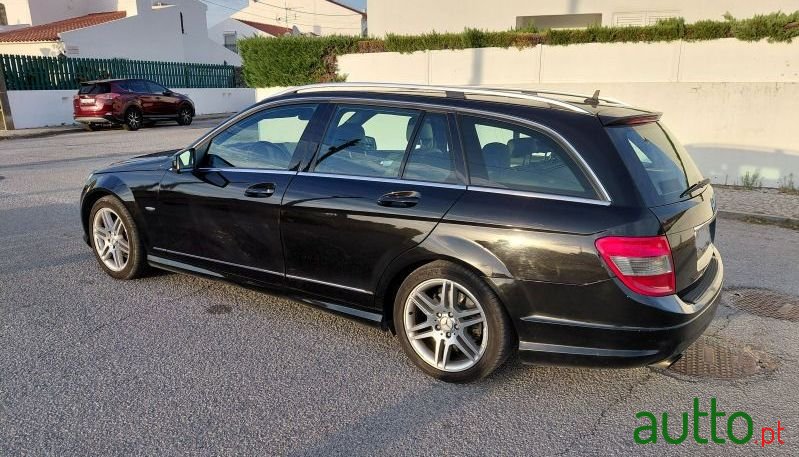 2009' Mercedes-Benz Classe C photo #1