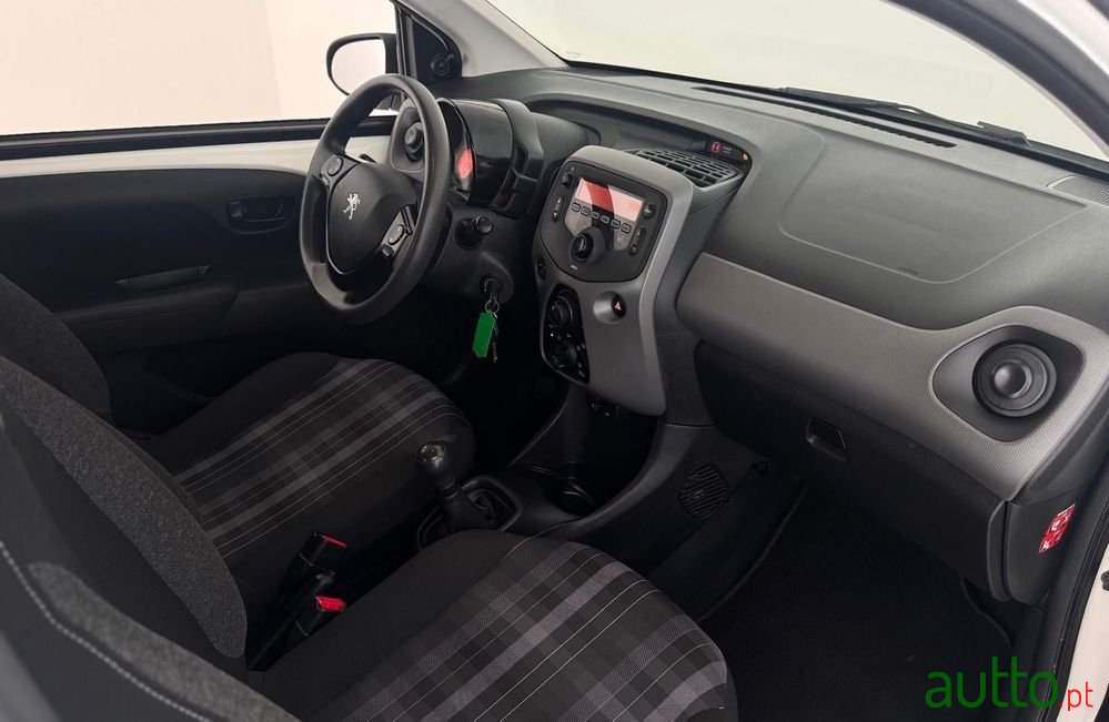 2019' Peugeot 108 1.0 E-Vti Allure photo #5