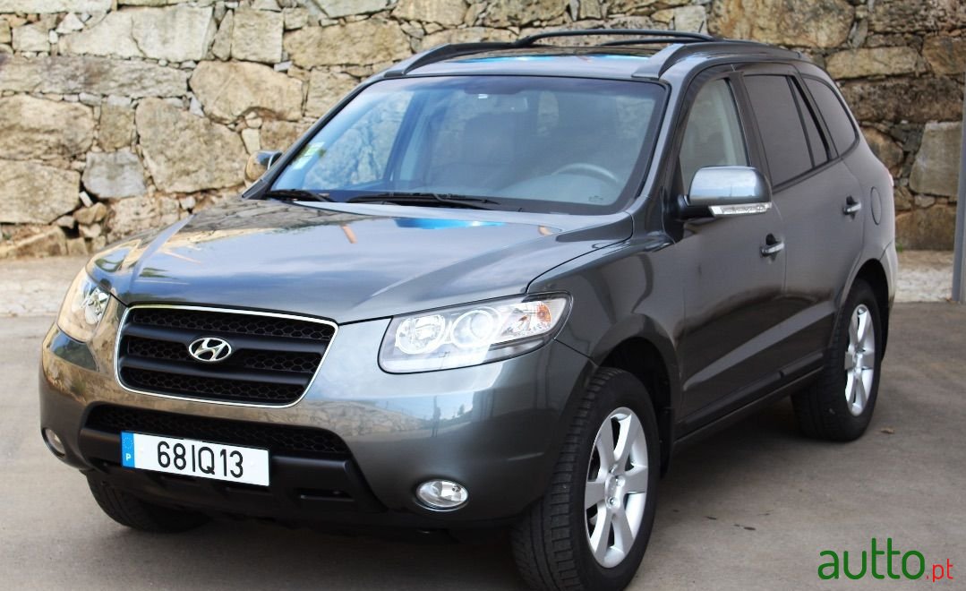 2010' Hyundai Santa Fe photo #3