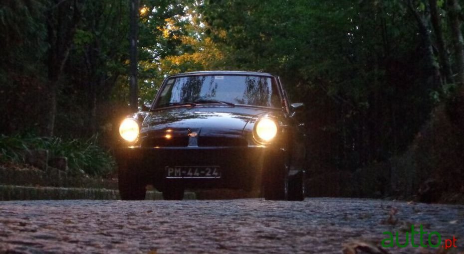 1974' MG MGB photo #1