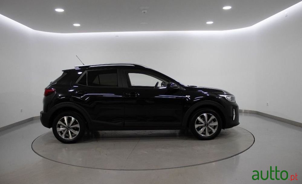 2024' Kia Stonic 1.2 Dynamic photo #6