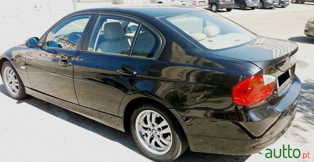 2005' BMW 320 D photo #3