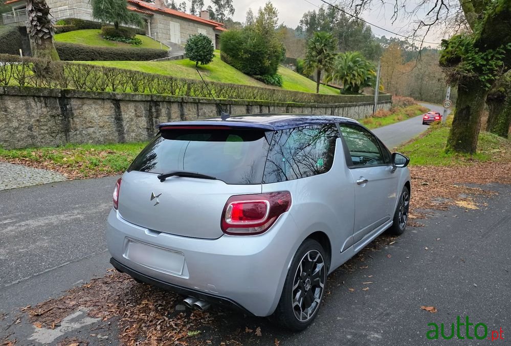 2013' Citroen DS3 photo #3