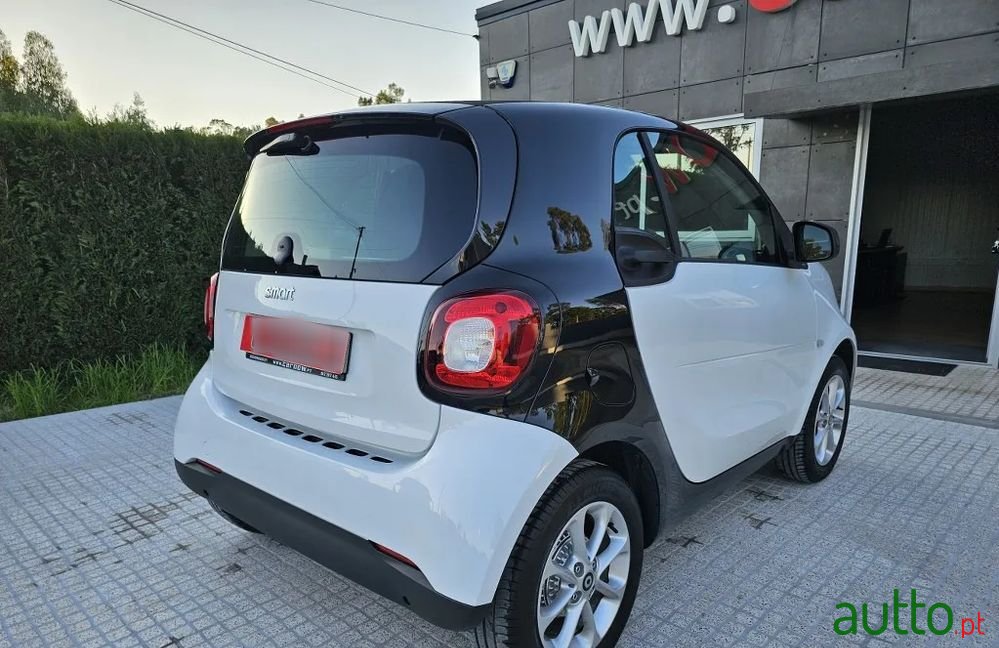 2019' Smart Fortwo 1.0 Passion 71 photo #5