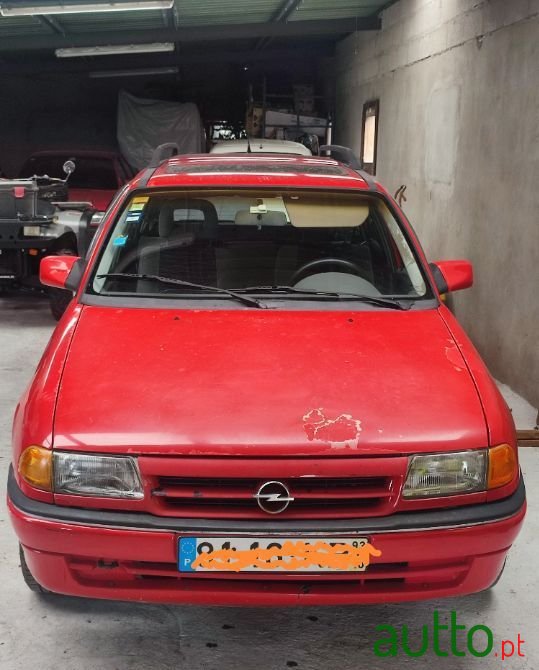 1993' Opel Astra Caravan photo #3