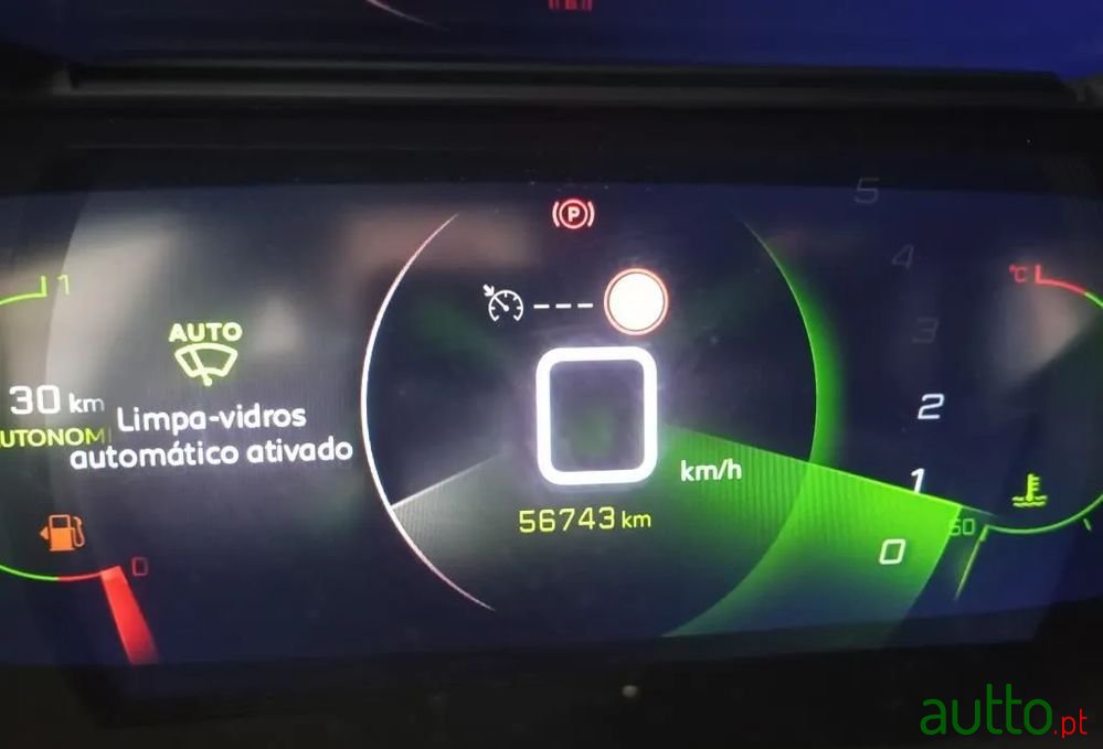 2022' Peugeot 2008 1.2 Puretech Gt photo #3