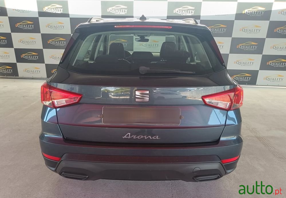 2022' SEAT Arona 1.0 Tsi Style photo #3