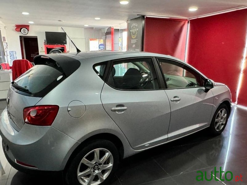 2010' SEAT Ibiza 1.2 Tdi Style Dpf photo #4