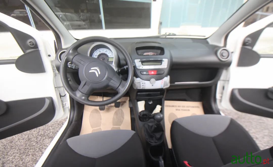 2013' Citroen C1 photo #3