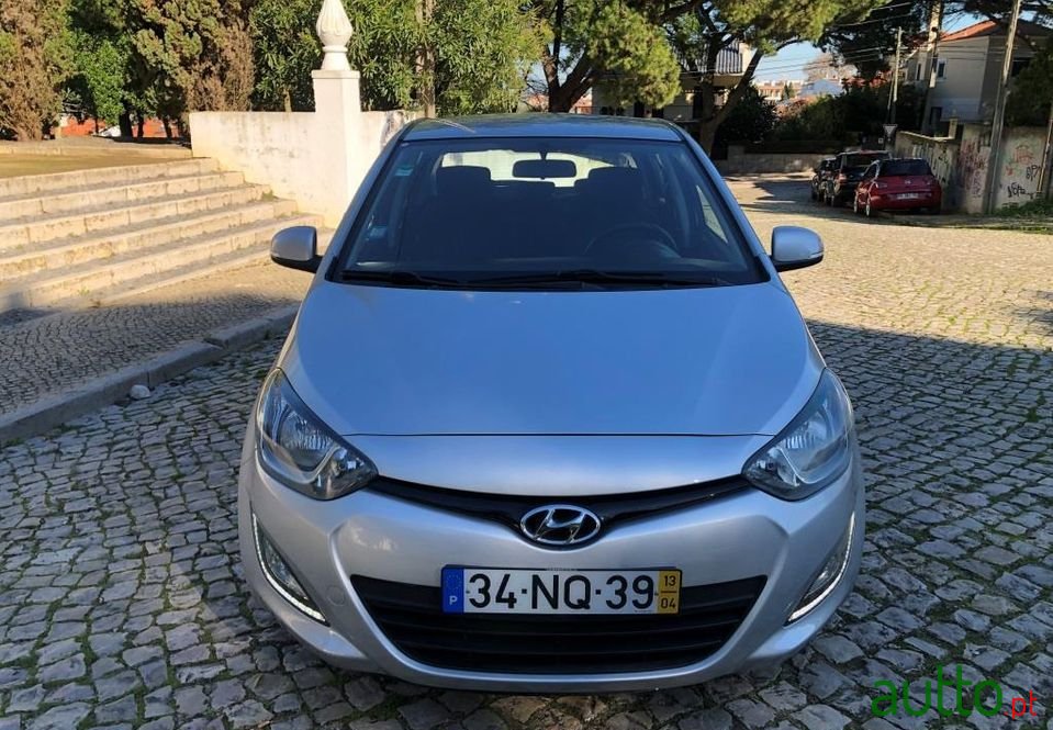 2013' Hyundai i20 photo #2