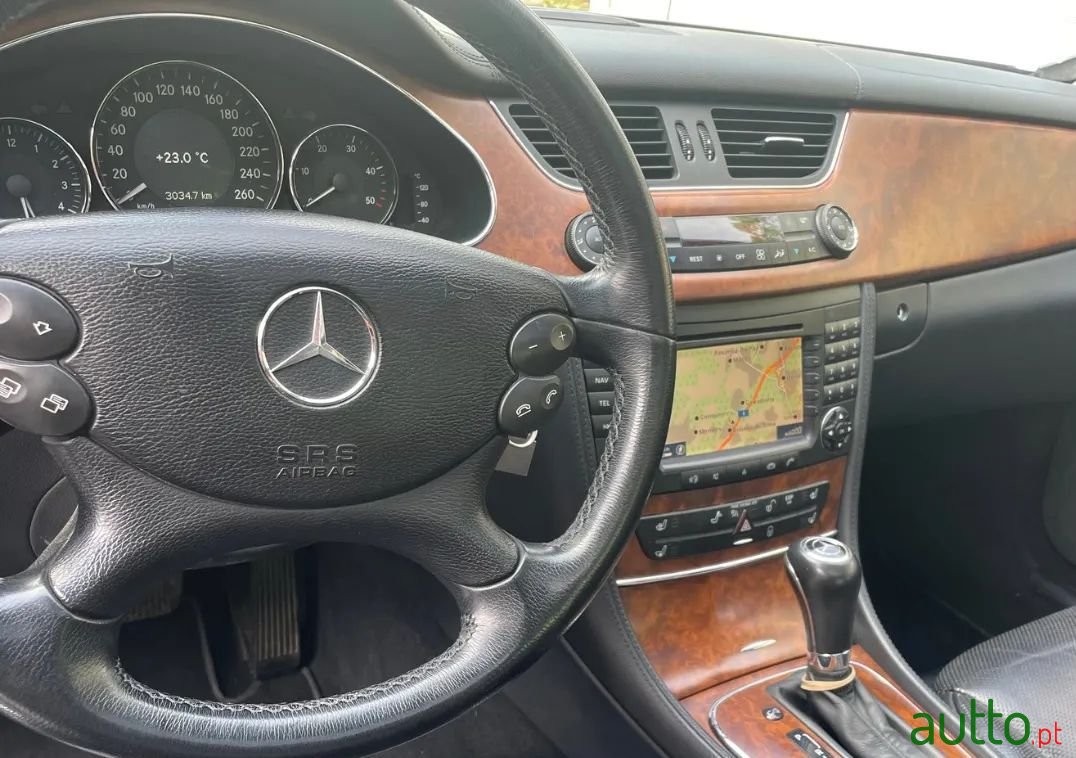 2007' Mercedes-Benz Cls-320 photo #3