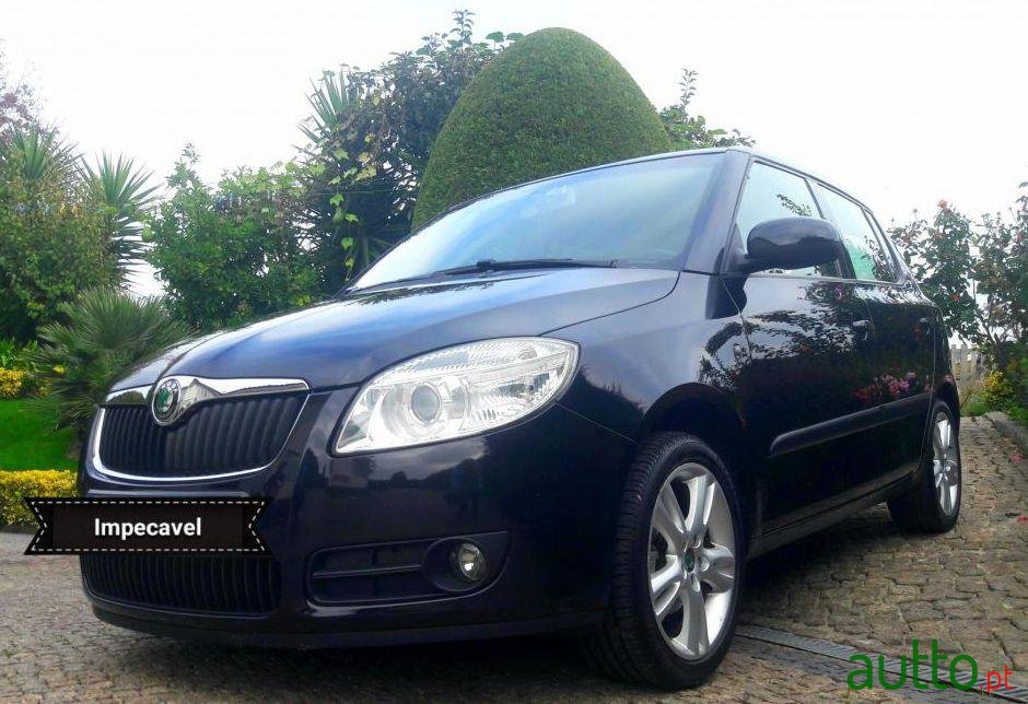 2007' Skoda Fabia photo #1