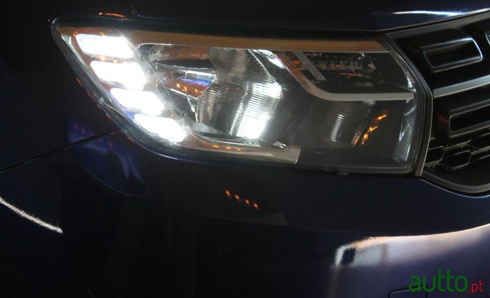 2017' Dacia Sandero photo #4