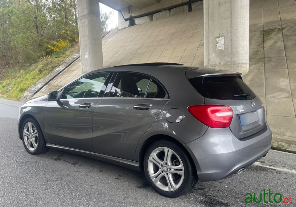 2014' Mercedes-Benz A-200 photo #2