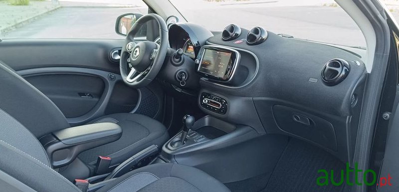 2023' Smart Fortwo Eq Passion photo #6