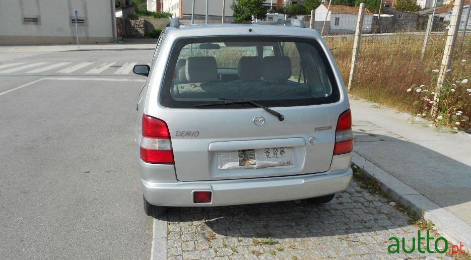 1999' Mazda Demio photo #4