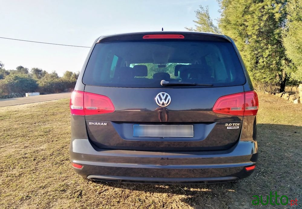 2015' Volkswagen Sharan photo #2