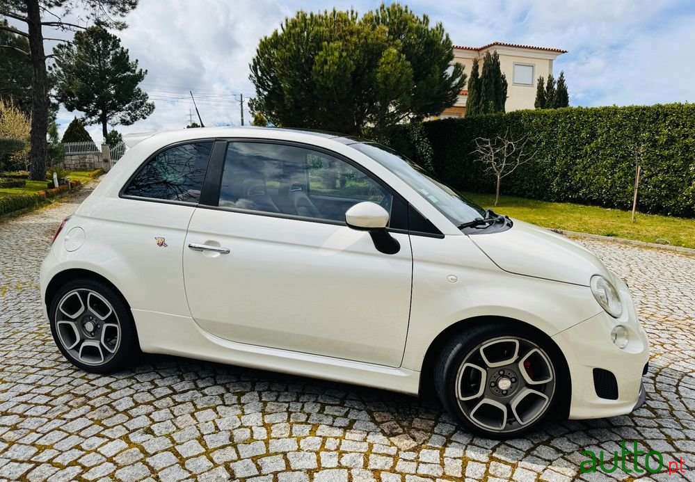 2011' Abarth 500 photo #1