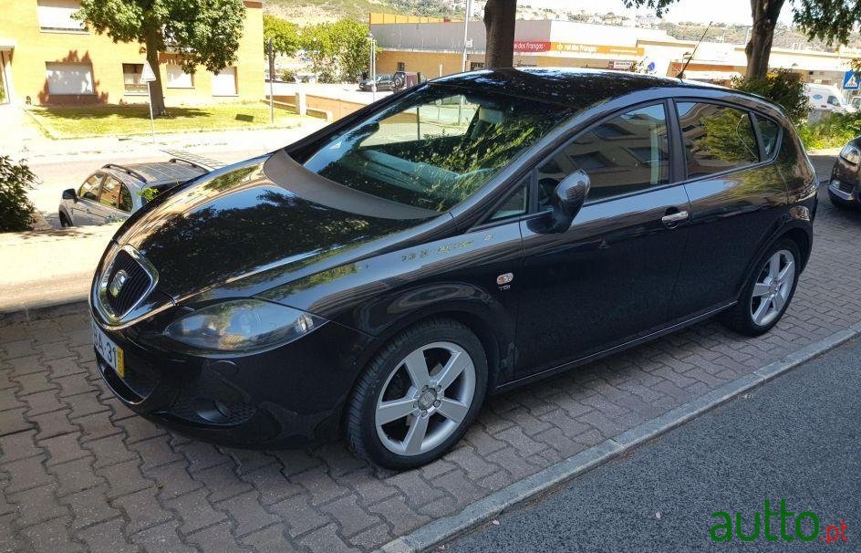 2004' SEAT Leon 1P photo #2