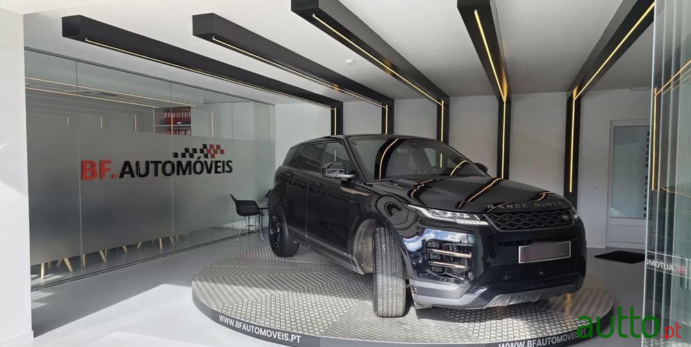 2019' Land Rover Range Rover Evoque photo #5