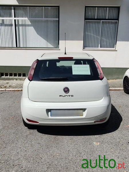 2013' Fiat Punto photo #4