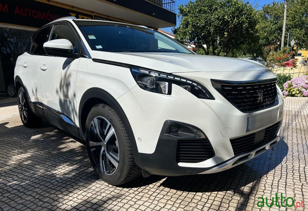2020' Peugeot 3008 photo #5
