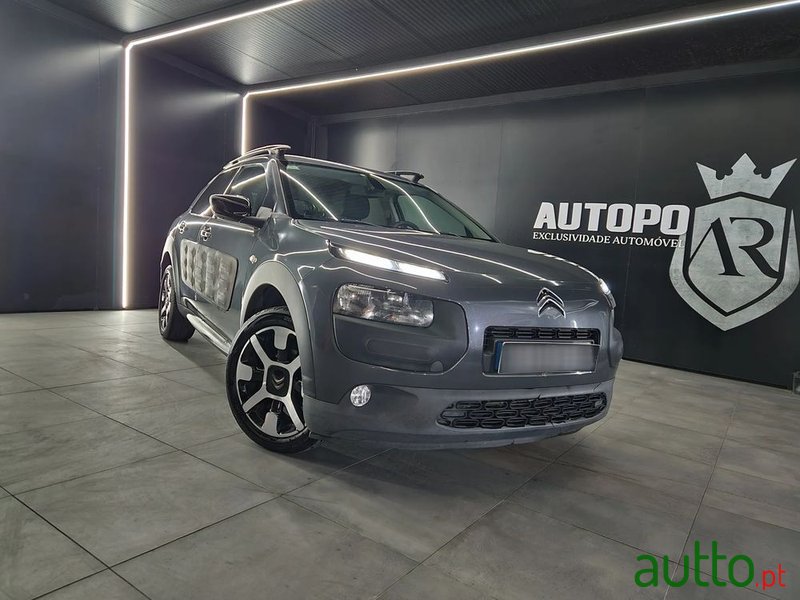 2016' Citroen C4 Cactus photo #5