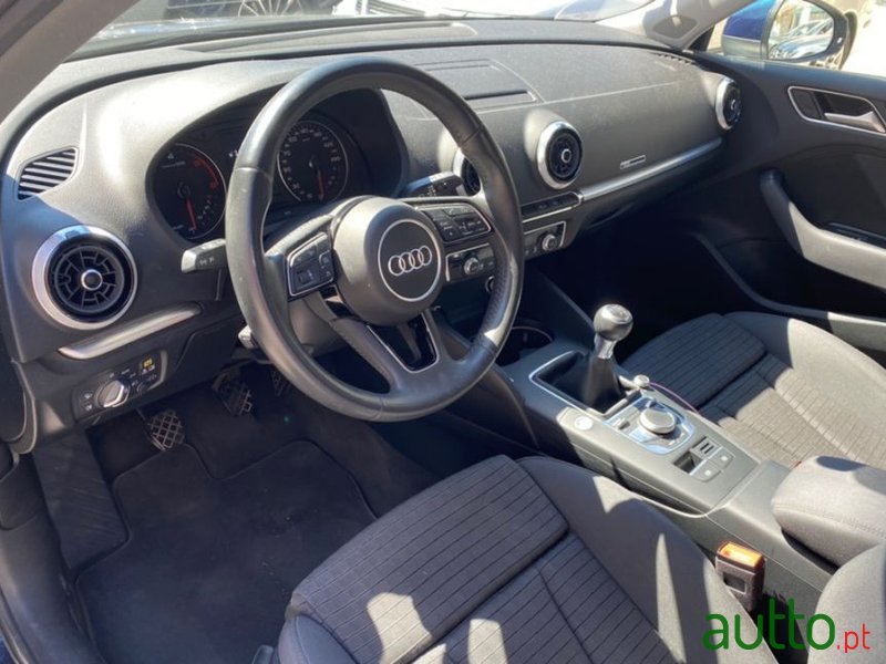 2018' Audi A3 Sportback photo #5