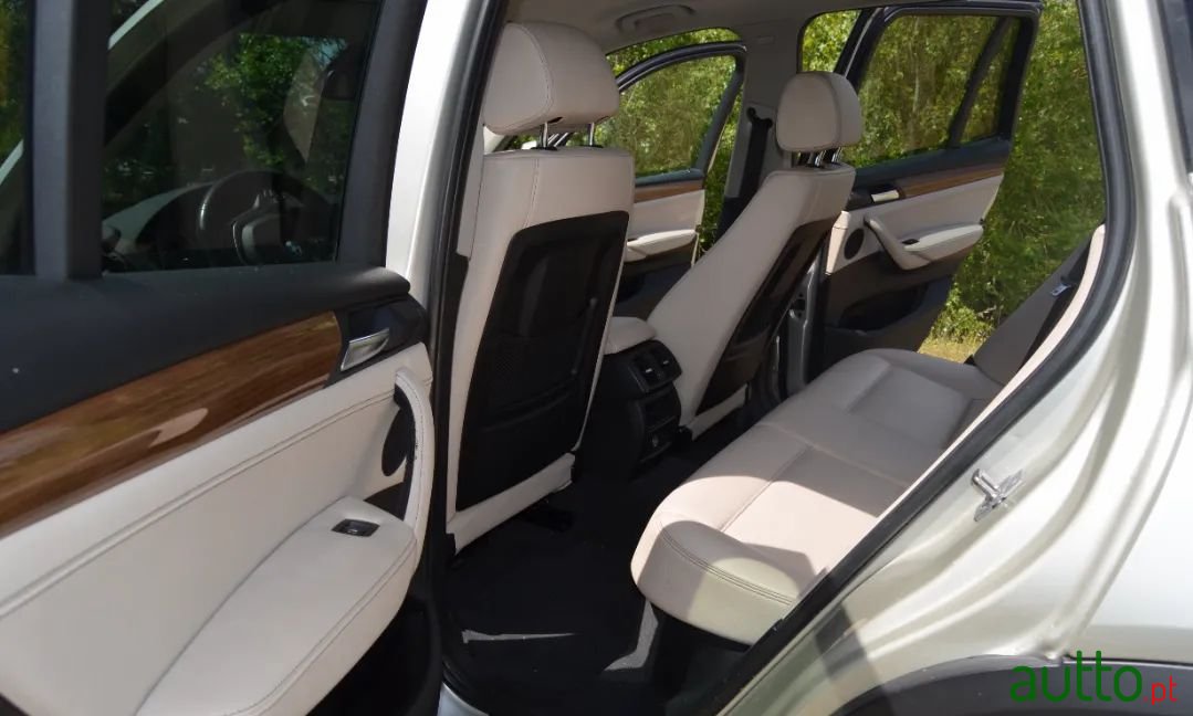 2010' BMW X3 photo #6