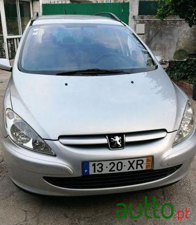 2004' Peugeot 307 Sw photo #3