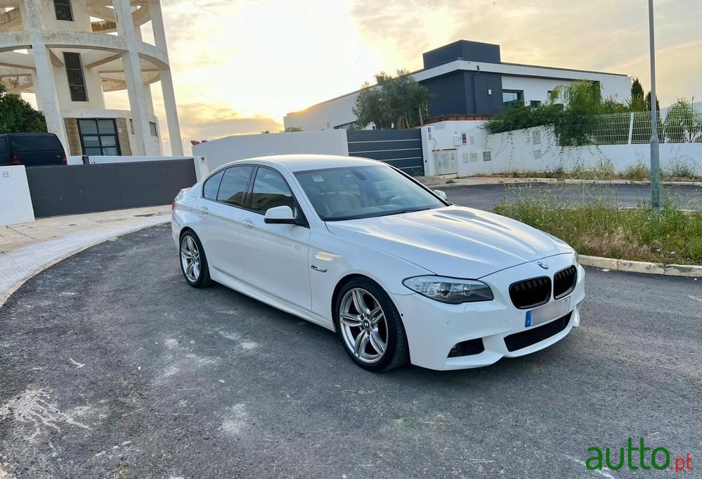 2012' BMW 535 D Pack M Auto photo #2