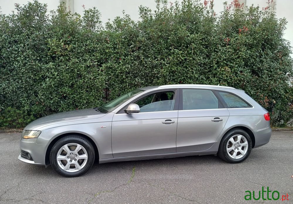 2009' Audi A4 Avant photo #4
