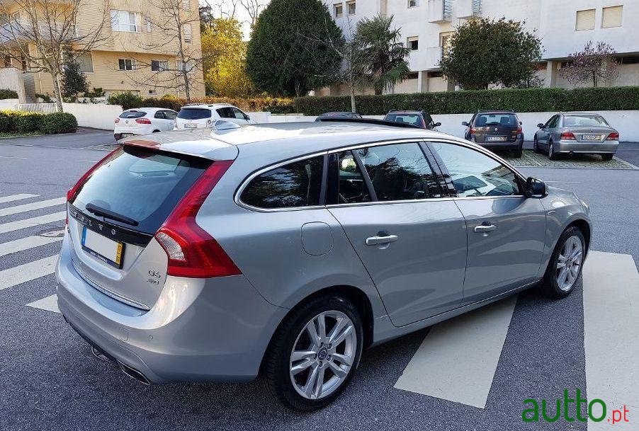 2013' Volvo V60 photo #2